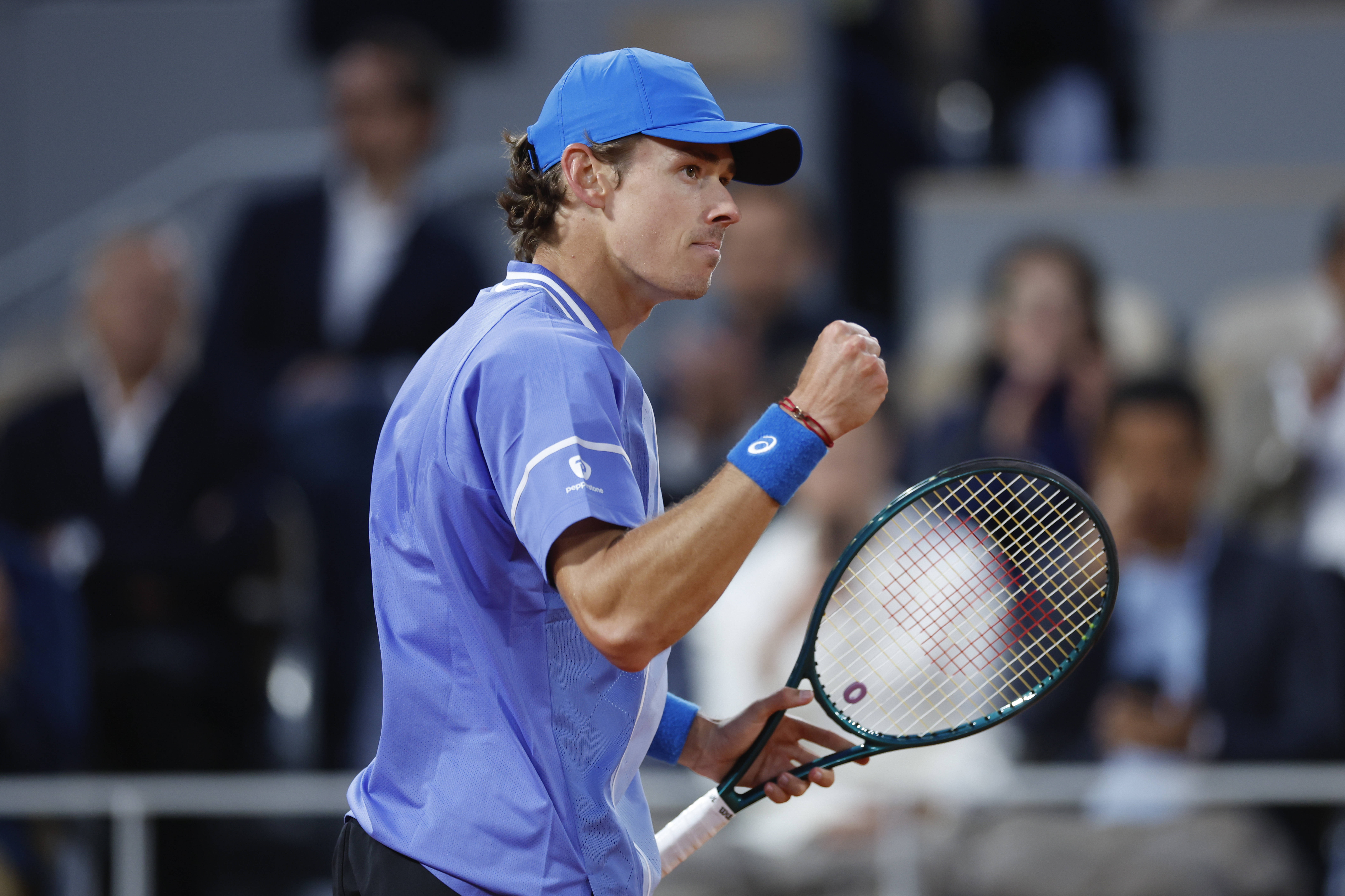 法国网球队横扫美国网球队，兹维列夫惊艳世界的简单介绍