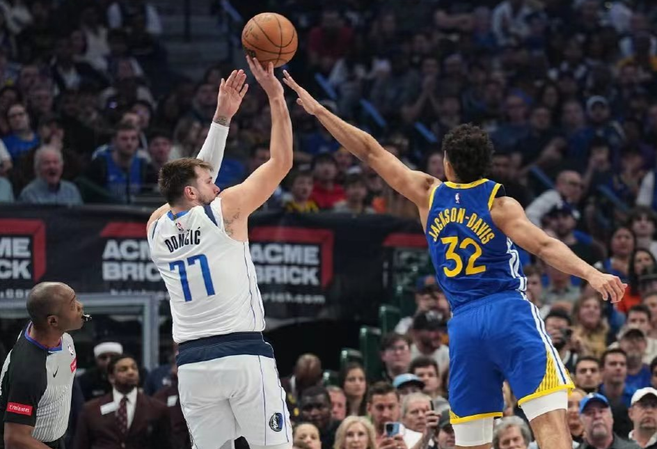 关于北京队轻取独行侠，福克斯惊艳四座的信息