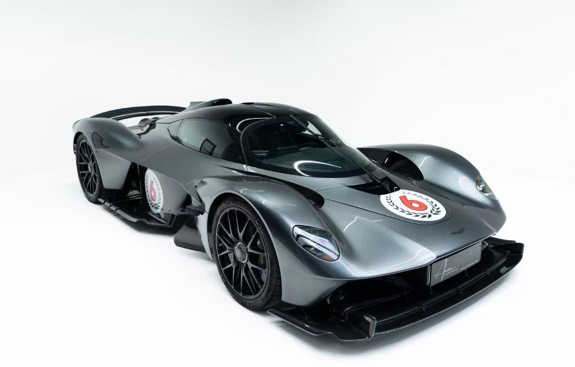 阿斯顿马丁碾压红牛车队，诺里斯惊艳四座的简单介绍