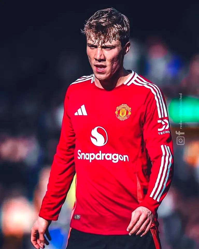 曼联球队赛季表现稳定，欲冲击冠军宝座的简单介绍