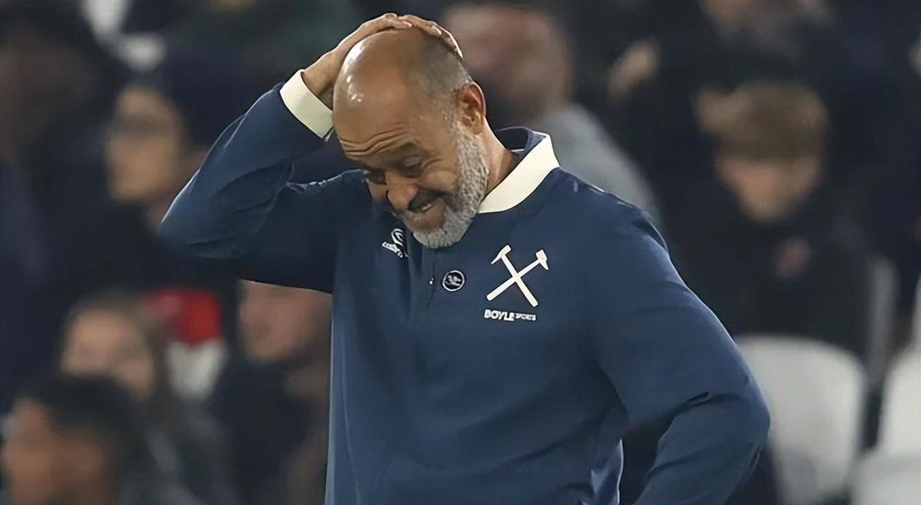 关于痛失胜利，球队陷入低谷，迫切需要反击的信息