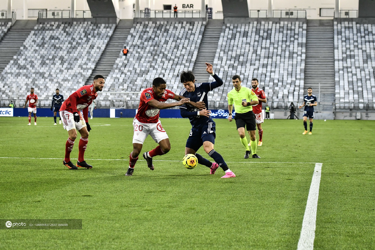 波尔多对战布雷斯特,胜负悬念引人注目 波尔多对战布雷斯特,胜负悬念引人注目