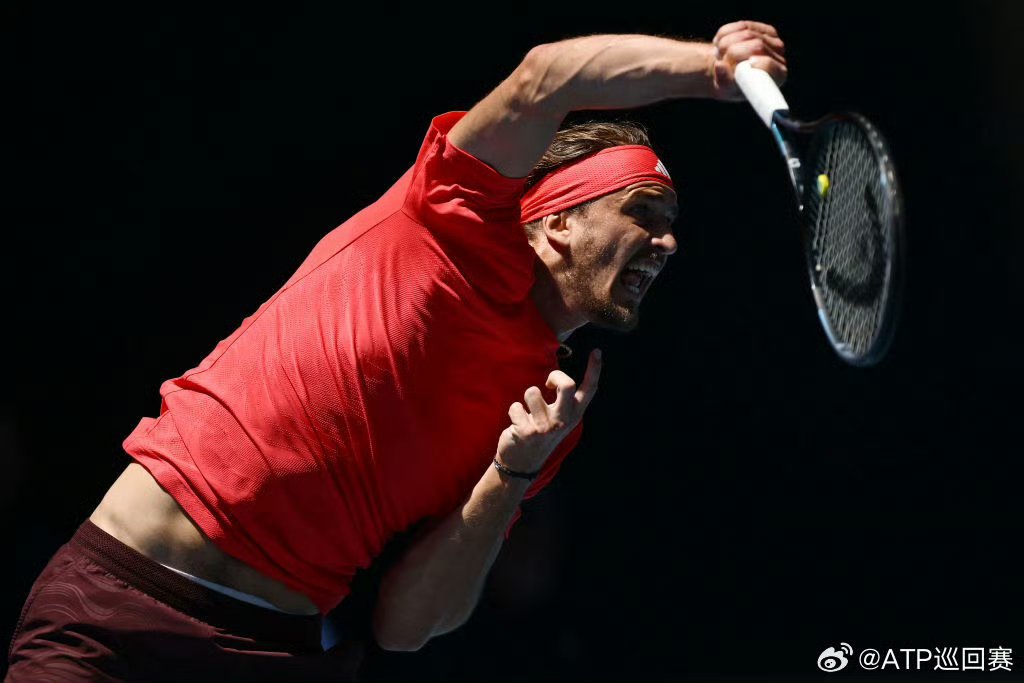 美国网球队碾压欧洲网球队，兹维列夫三分雨点燃全场的简单介绍