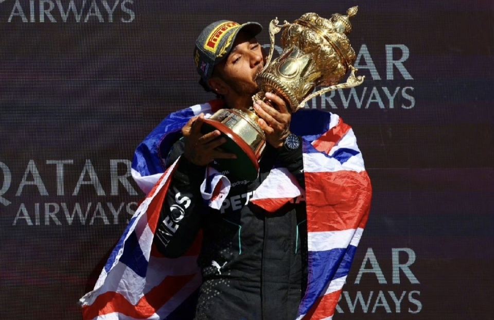 包含威廉姆斯翻盘雷诺车队，汉密尔顿高光表现的词条