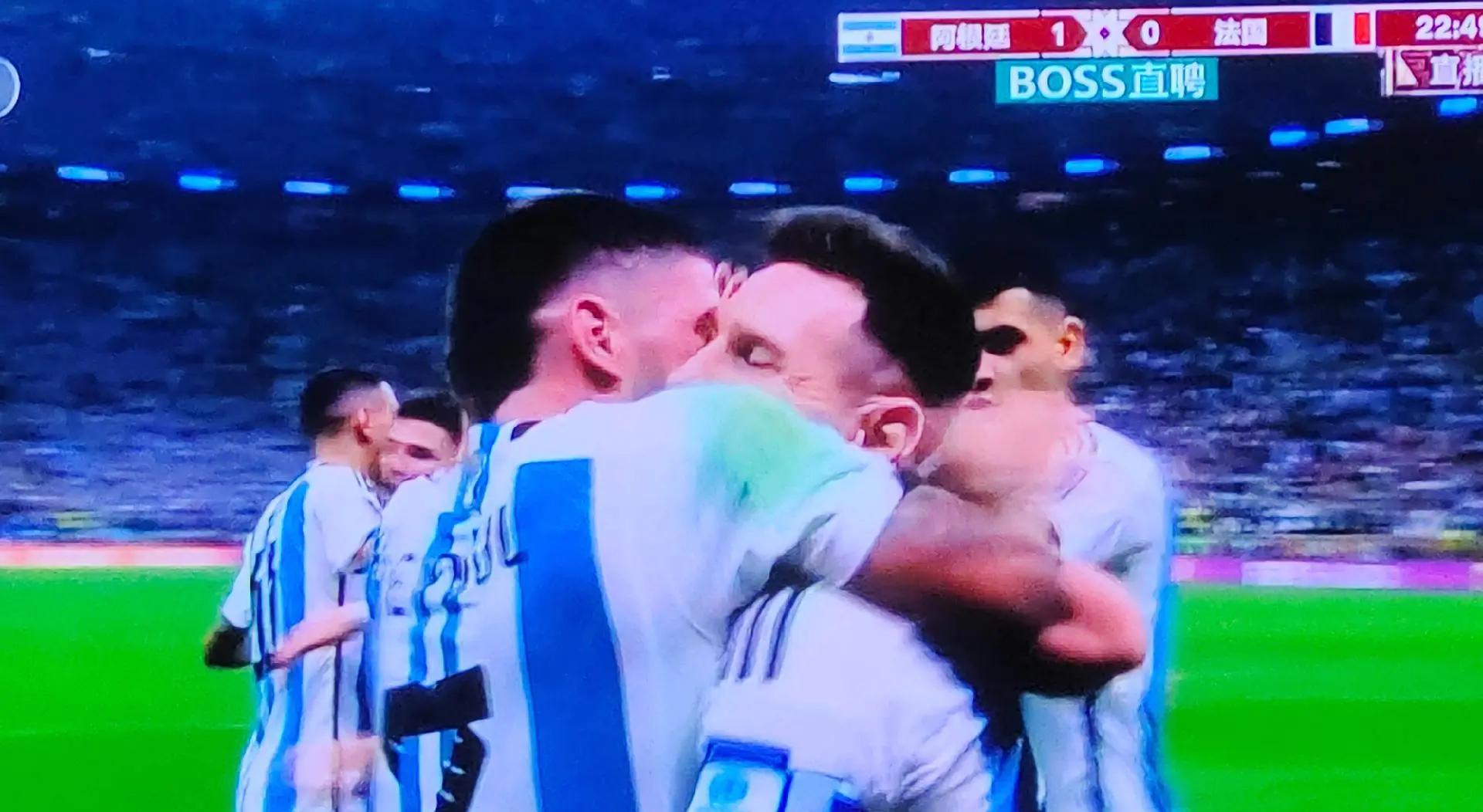 法国翻盘智利，梅西送出助攻