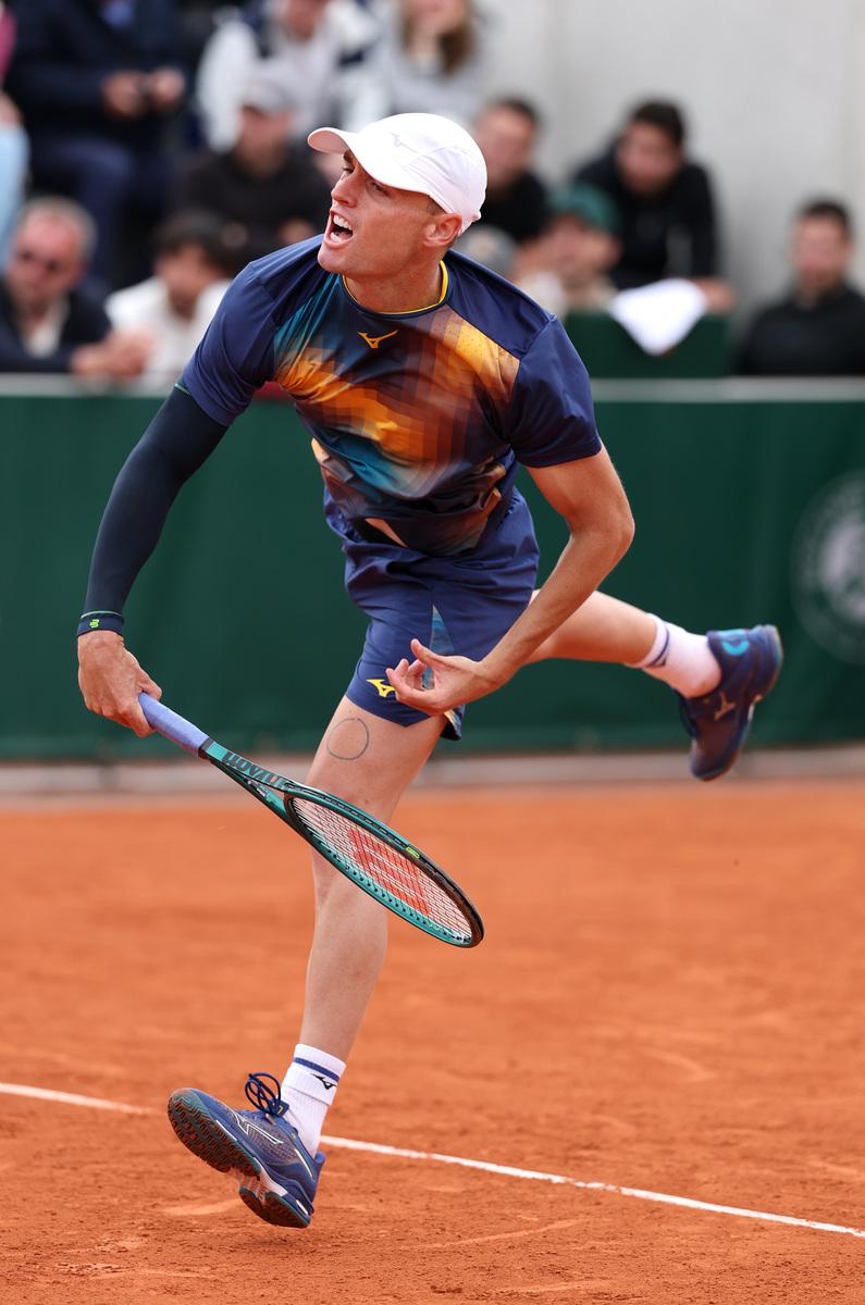 日本网球队碾压德国网球队，费德勒统治全场