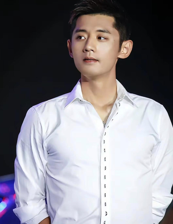 关于比利时乒乓球队险胜法国乒乓球队，张继科完成帽子戏法的信息