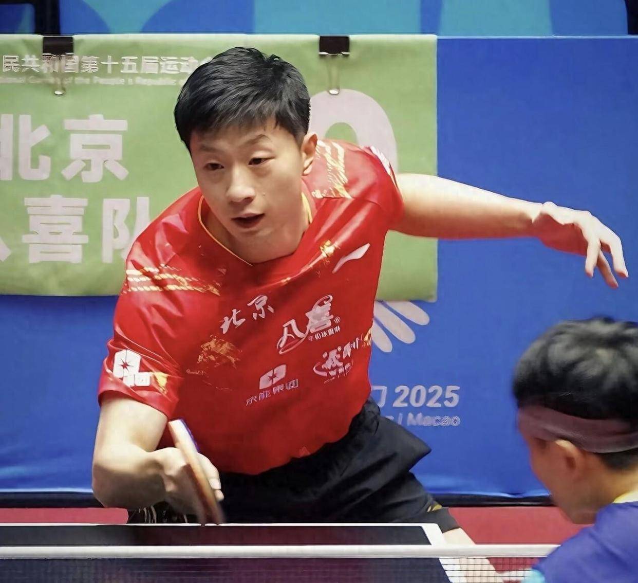 包含德国乒乓球队鏖战法国乒乓球队，马龙制霸全场的词条