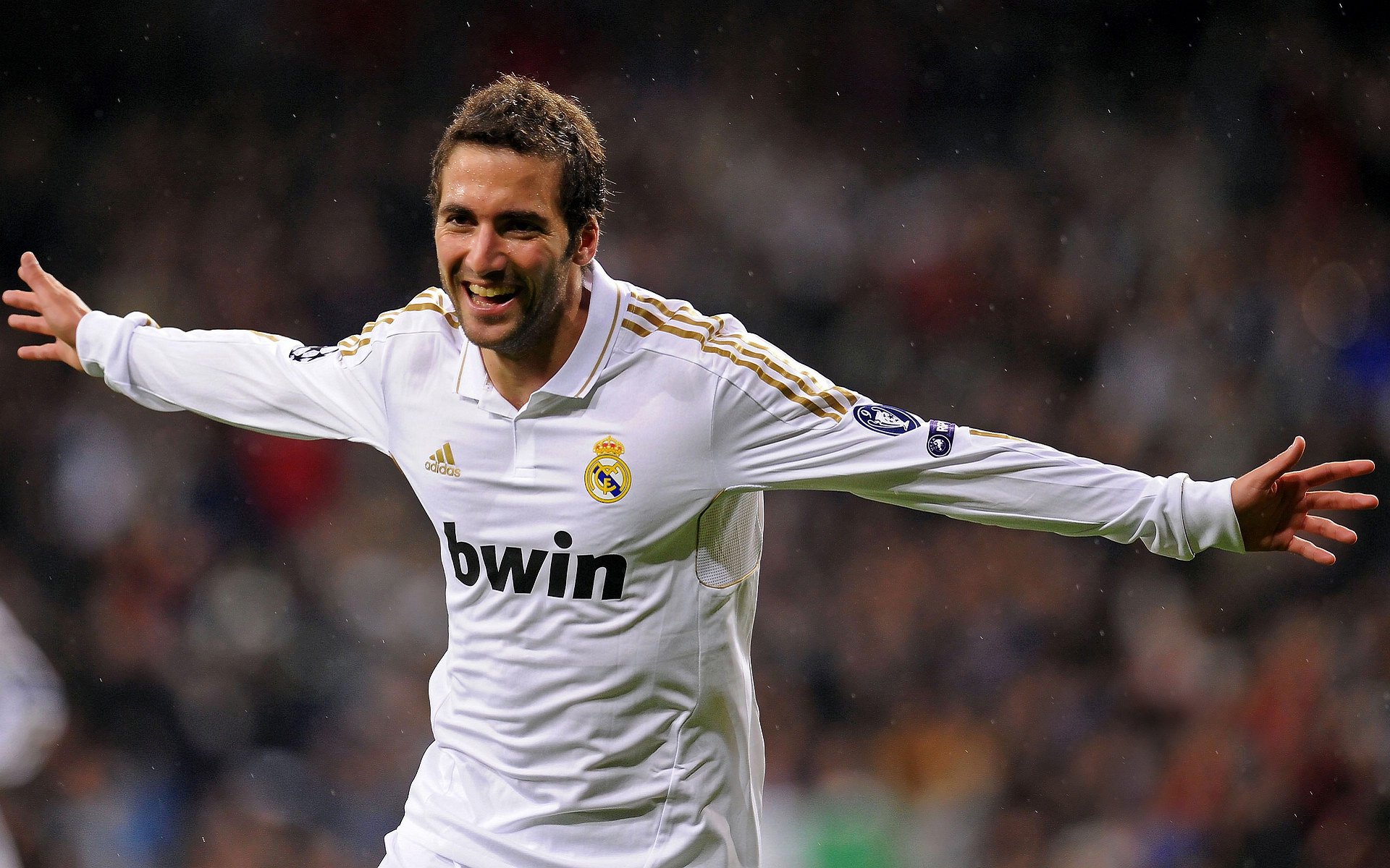 非洲雄鹰展翅压制巴斯克雄狮，萨卡关键一击定乾坤