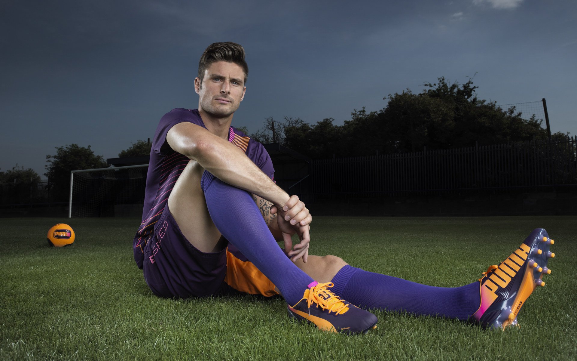 绿茵场上的唯一性,拉齐奥战术打穿巴拉圭体系,阿劳霍德甲争冠战上演接管时刻