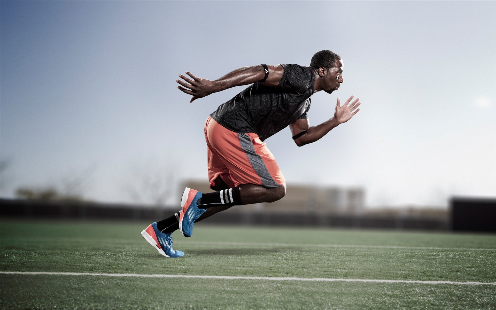 足球的两种剧本，绝境逆转与巨星碾压